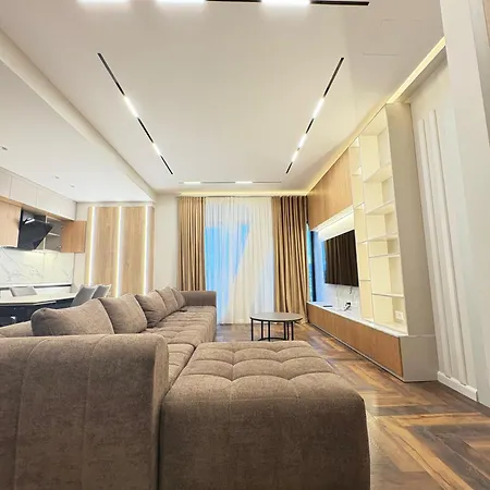 Blue Boutique 3 *