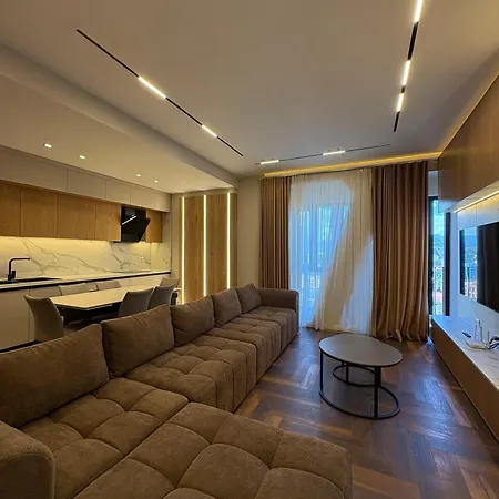 Blue Boutique 3 * Τίρανα